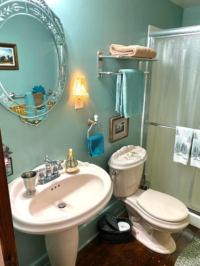 The Bella Ella Bed And Breakfast Canandaigua Luaran gambar