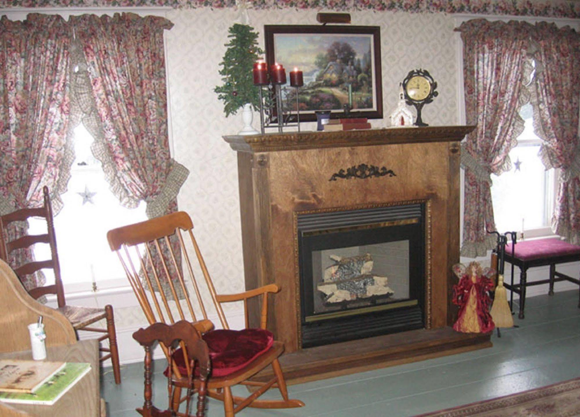 The Bella Ella Bed And Breakfast Canandaigua Luaran gambar